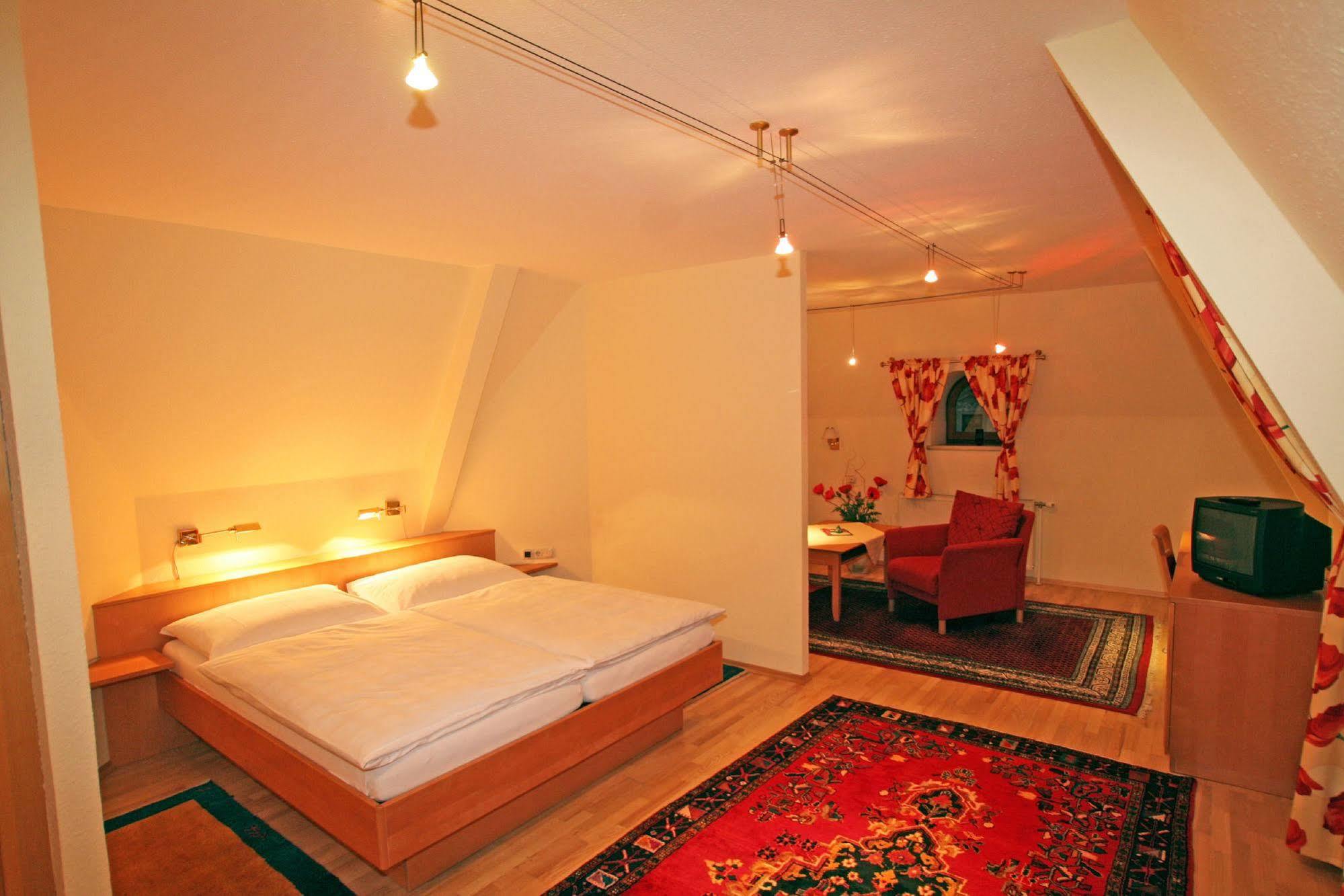Hotel Mader Щайр Екстериор снимка